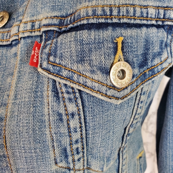 Levi's Denim Jacket - Picture 3 of 10